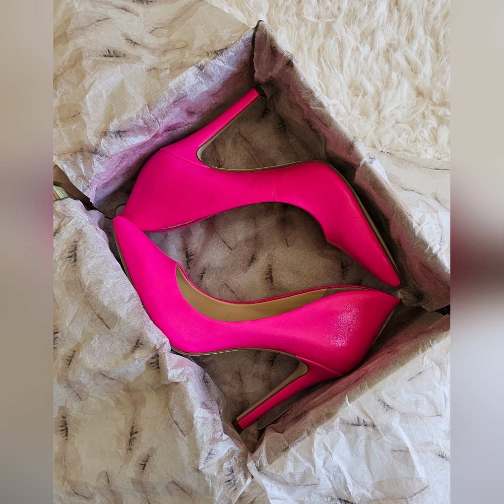 Jessica Simpson Hot Pink Pointed Toe Stiletto Heels - Picture 5 of 12